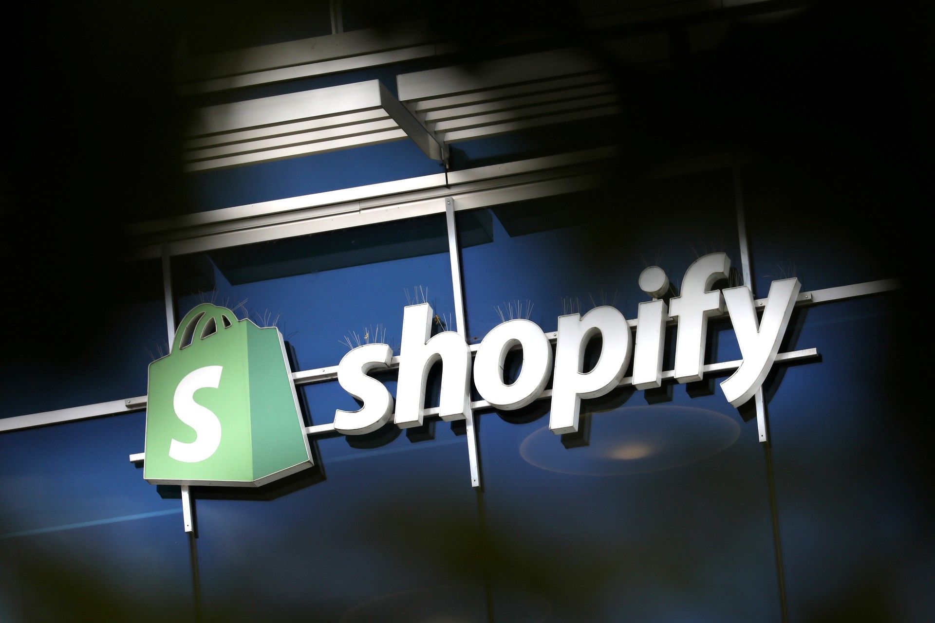 Shopify (SHOP) Shares Retreat After Sharp Surge